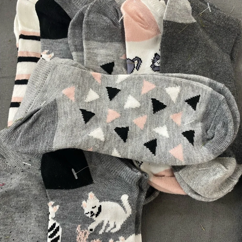 Cute Gray and Pink Cat Pattern Socks Set